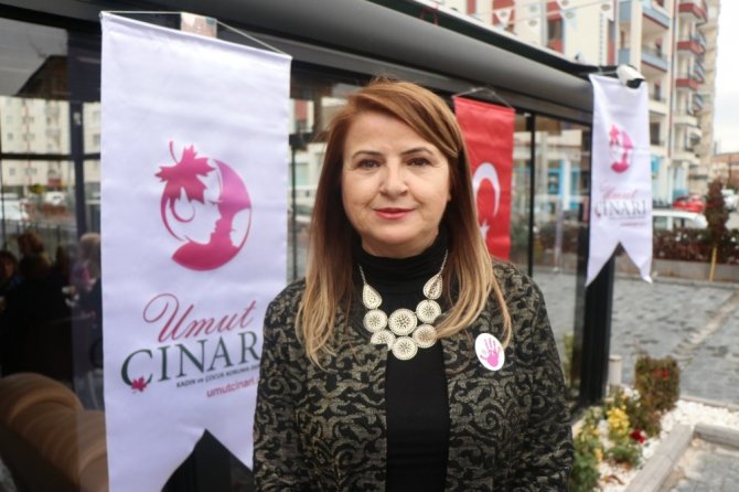 Habibe Ergül: "Öğretmenlerimizin geleceğimizi yönetecek iyi çocuklar yetiştirmelerini temenni ediyorum"