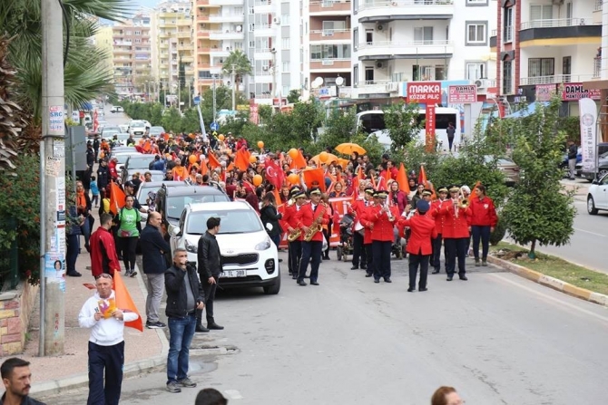 Mersin’de kadınlar şiddete karşı yürüdü