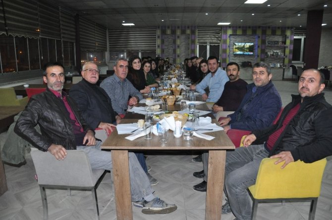 Hakkari'nin Yüksekova ilçesinde 24 Kasım Öğretmenler Günü