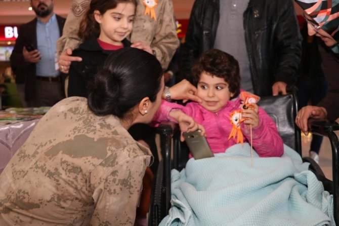 Van İl Jandarma Komutanlığı, 25 Kasım Kadına Yönelik Şiddetle Mücadele Günü