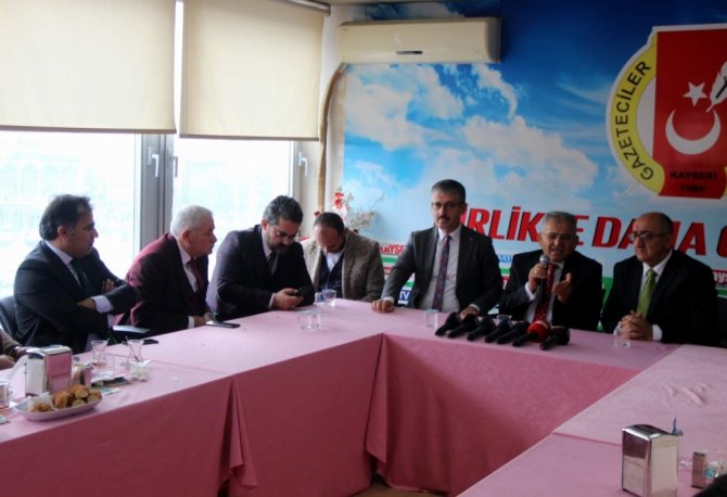 Başkan Büyükkılıç: "16 ilçemizdeki kardeşlerimizin tamamını kucaklayacaklayacağız"