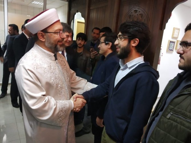 Erbaş: “Gençleri doğru bilgiyle donatmazsak terör örgütlerine bile üye olabiliyorlar”