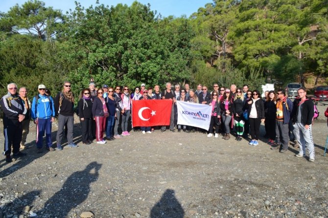 Konyaaltı Belediyesi, doğayla buluşturuyor " Tekirova'ya eşsiz manzara eşliğinde yürüyüş keyfi"