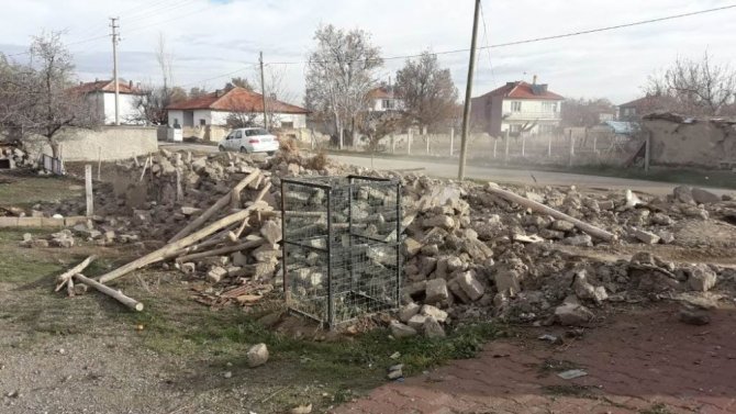 Konya'nın Ereğli İlçesin’de metruk binalar yıkılıyor