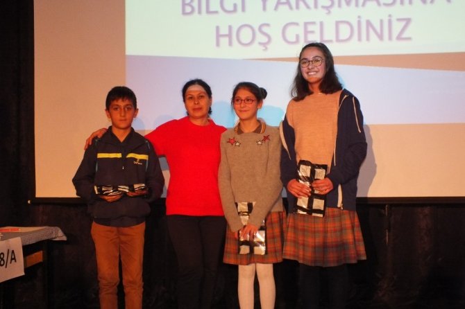 Muş'un Malazgirt ilçesinde öğrenciler arası bilgi yarışması