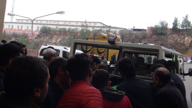 Şanlıurfa'da dengesini kaybederek sulama kanalına düşen çocuk hayatını kaybetti