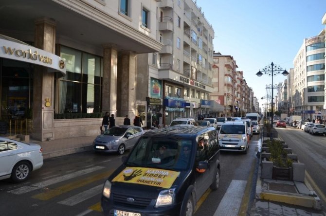 Van'da 25 Kasım Kadına Yönelik Şiddetle Mücadele Günü