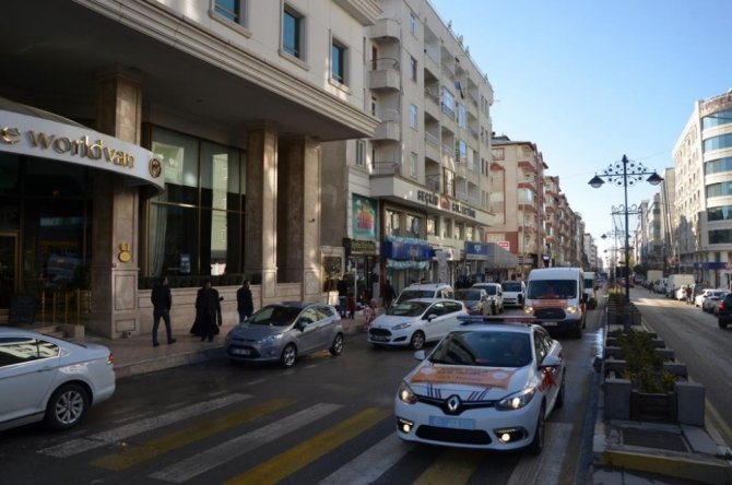 Van'da 25 Kasım Kadına Yönelik Şiddetle Mücadele Günü