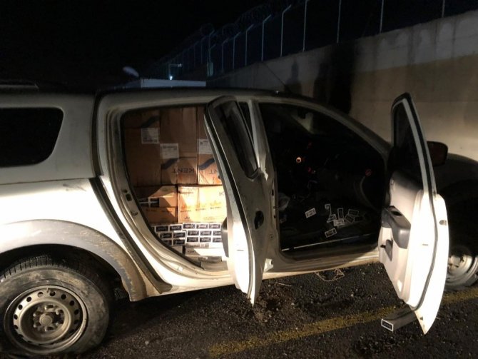 Van’da polis ekiplerince 20 bin paket kaçak sigara ele geçirildi