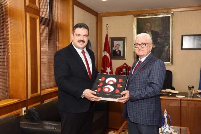 Rektör Çomaklı’ya ziyaretler devam ediyor