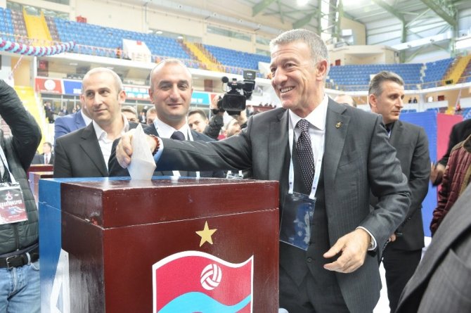 Ahmet Ağaoğlu'ndan açıklama: "İnşallah Türk futbolunun kaderini değiştiren kulüp oluruz"