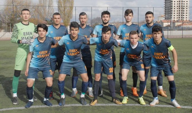 Kayseri İdman Yurdu, güçlü rakibi Belsinspor'u 3-2 yenerek altın değerinde üç puanın sahibi oldu
