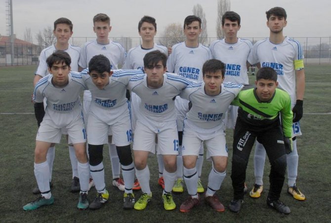 Kayseri U-16 Ligi B Grubu "Talasgücü, zayıf rakibi Kocasinan Gençlikspor'u 9-1 yendi"