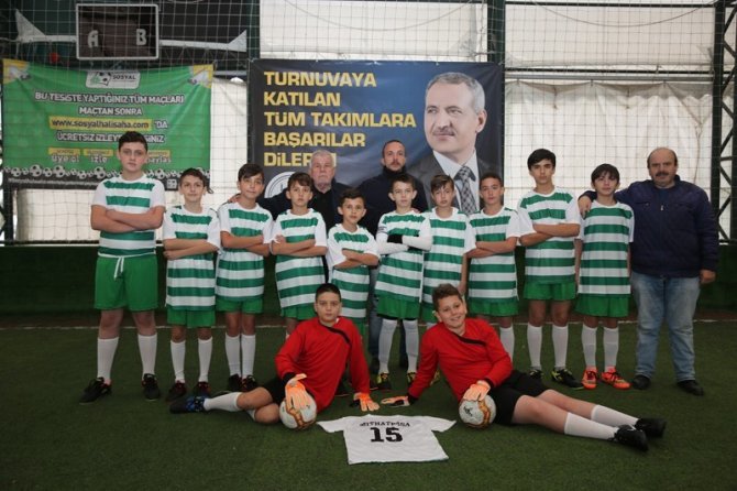 Minikler Futbol Turnuvası Dağdibi Aygın Spor Tesisleri'nde başladı