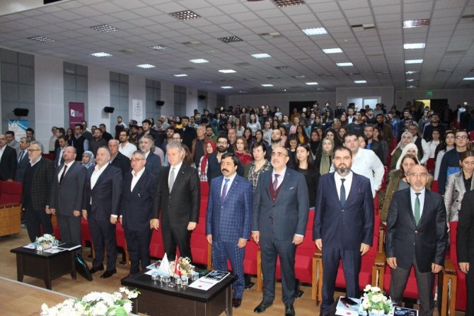 Doğan: "Ülkelerin birbirleriyle olan savaşları topla tüfekle değil ekonomiyle ticaretle oluyor"