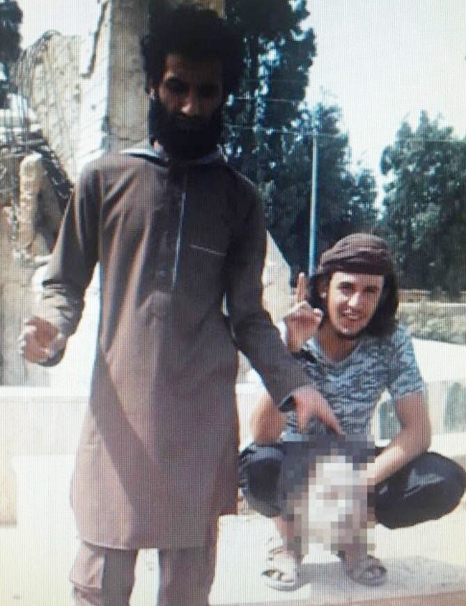 DEAŞ’ın infazcısından ilginç savunma: “DEAŞ’ta değil Özgür Suriye Ordusu adına görev yaptım”