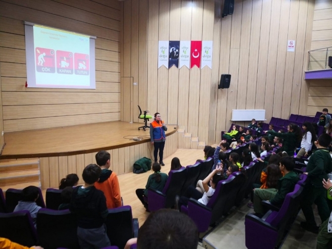 Öğrencilere farkındalık eğitimi