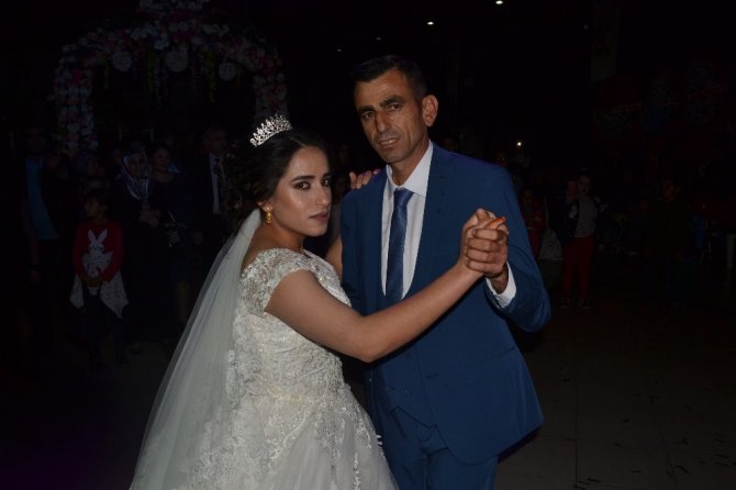 Aşkları engel tanımadı! İşitme engelli Rabia ve Ömür çiftinin mutlu günü!