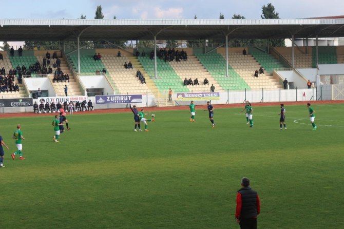 Adıyaman 1954 Spor, kendi sahasında karşılaştığı Kemer Spor2003'ü 3-0 mağlup etti.