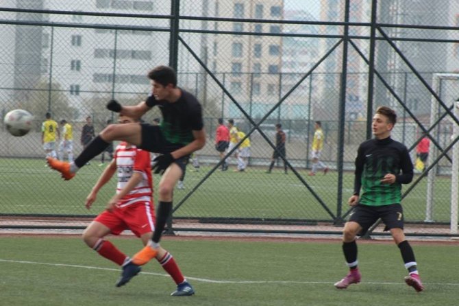 Argıncık Esnafspor, güçlü rakibi Gençlerbirliği'ni 1-0 yendi