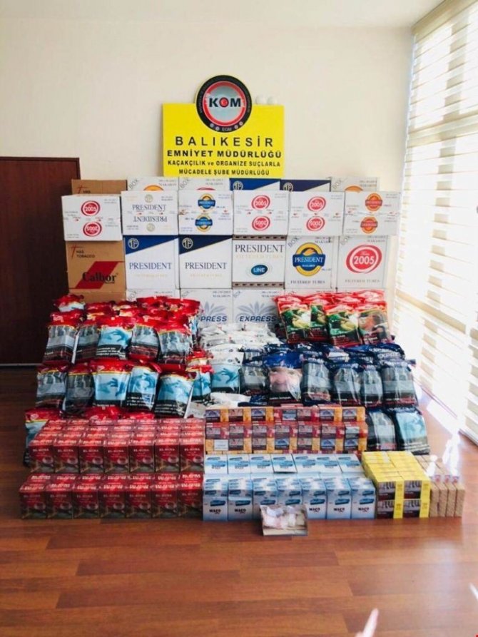 Balıkesir’de KOM Şubesine bağlı polislerden kaçak tütün operasyonu