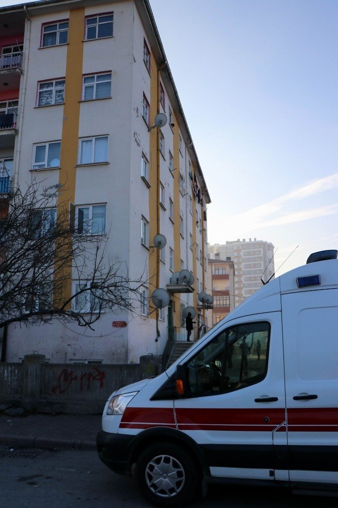 Kayseri'nin Melikgazi ilçesinde bunalıma giren adam intihar etti