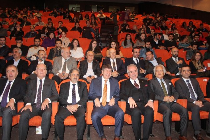 Antalya Büyükşehir Belediye Başkanı Türel: "İnovasyonun başrolünde girişimciliğin yer alıyor"