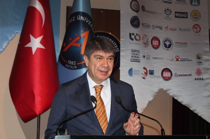 Antalya Büyükşehir Belediye Başkanı Türel: "İnovasyonun başrolünde girişimciliğin yer alıyor"