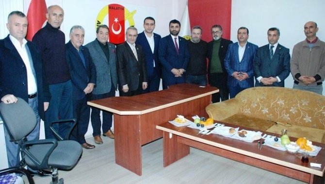Fendoğlu "Anadolu Basın Birliği Malatya Şube Başkanı Zeki Dağ'ı ziyaretti."