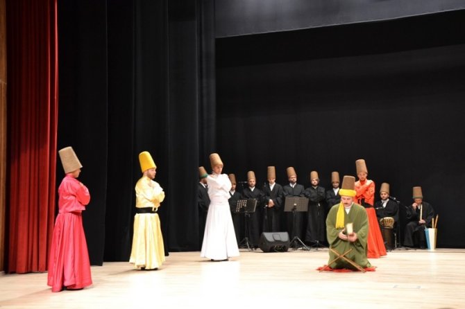 Çanakkale'nin Biga ilçesinde, Biga Belediyesi tarafından Şeb-i Arus töreni