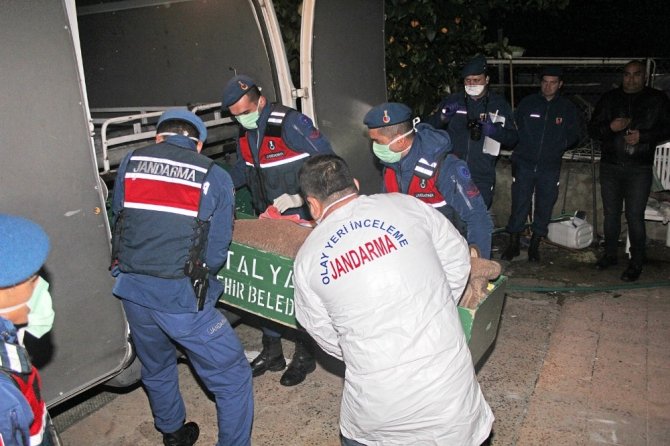 Kemer'in Çamyuva Mahallesi'nde Emekli albay evinde ölü bulundu