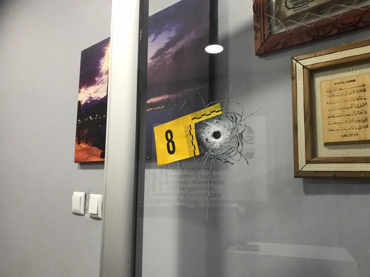 Göz Hastalıkları ve Cerrahisi Uzmanı