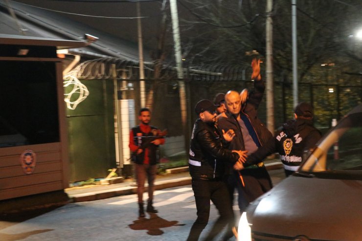 Murat Özdemir'in papağana yaptığı işkence görüntüleri!