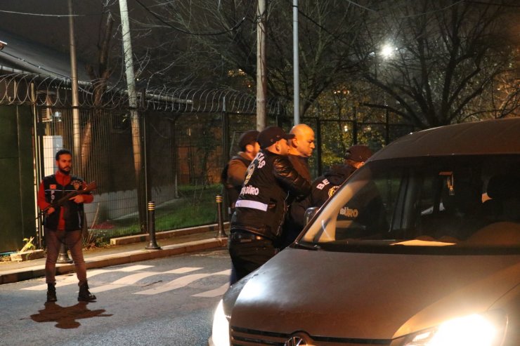 Murat Özdemir'in papağana yaptığı işkence görüntüleri!