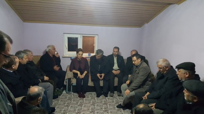 Şehit Nazım Tuncer'in baba evine Vali Funda Kocabıyık ziyarette bulundu
