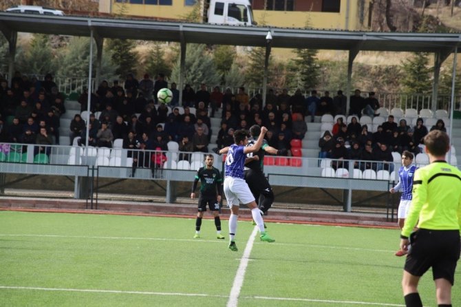 Yahyalıspor evinde oynadığı maçta Erkiletspor'u 7-1 mağlup etti