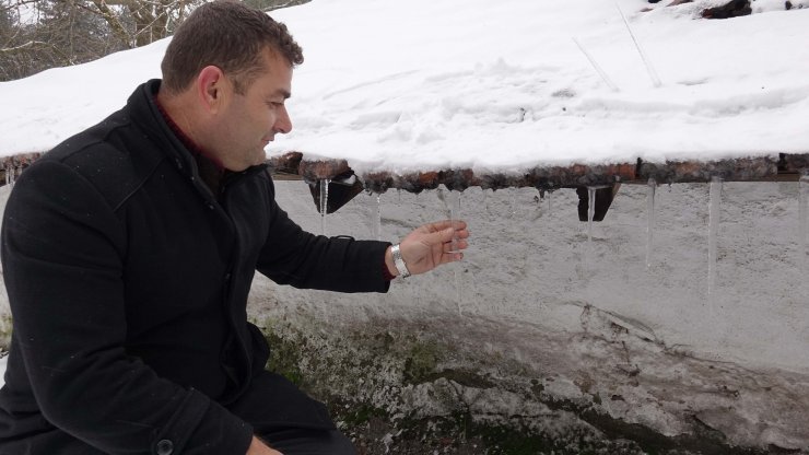 Kazdağları beyaza büründü "karpostallık manzara, görenleri adeta büyülüyor"