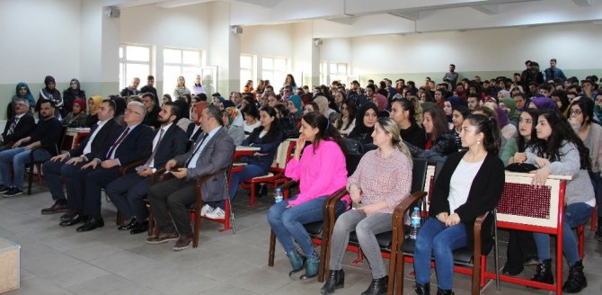 Livaoğlu: “Girişimcilerimizin yenilikçi ve ileri teknoloji ürünler üretmelerini teşvik ediyoruz”