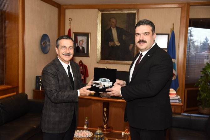 Anadolu Üniversitesi Rektörü Prof. Dr. Şafak Ertan Çomaklı’ya ziyaretler devam ediyor