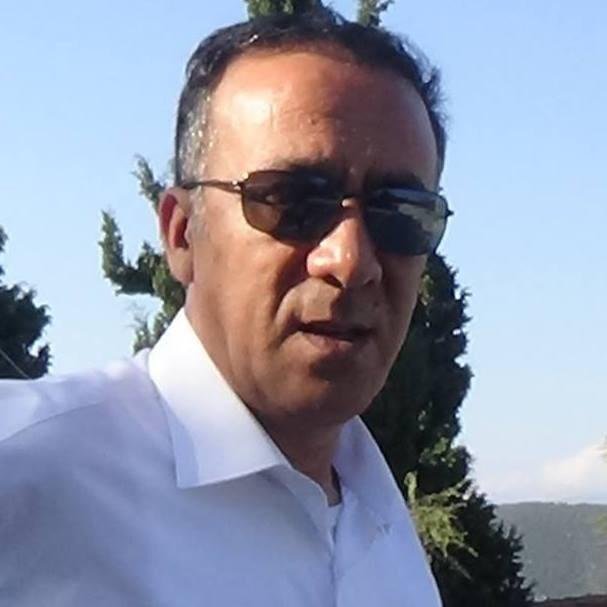 Mezarı başında tabancayla yaşamına son verdi