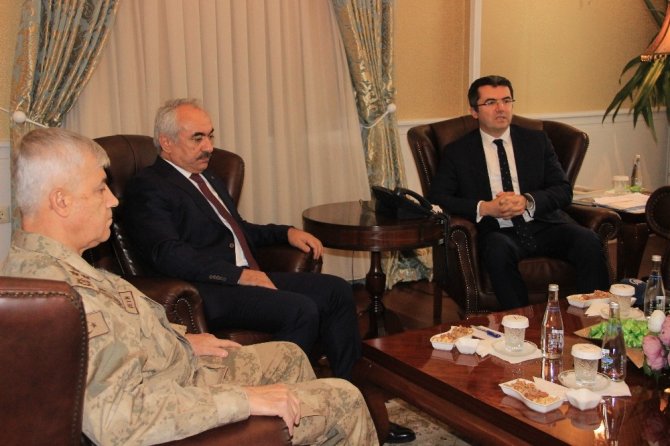 Ersoy’dan Tunceli’de mağarada sıkıştırılan teröristler hakkında açıklama