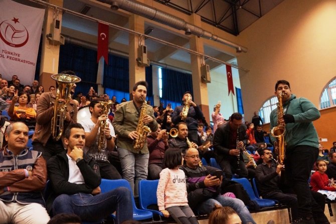 Vestel Venüs Sultanlar Ligi: Aydın Büyükşehir Belediyespor: 2 - Kameroğlu Beylikdüzü Voleybol İhtisas: 3