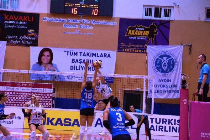 Vestel Venüs Sultanlar Ligi: Aydın Büyükşehir Belediyespor: 2 - Kameroğlu Beylikdüzü Voleybol İhtisas: 3