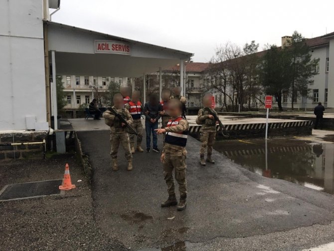 Diyarbakır'ın Silvan ilçesinde gerçekleştirilen operasyonda bir terörist yakalandı