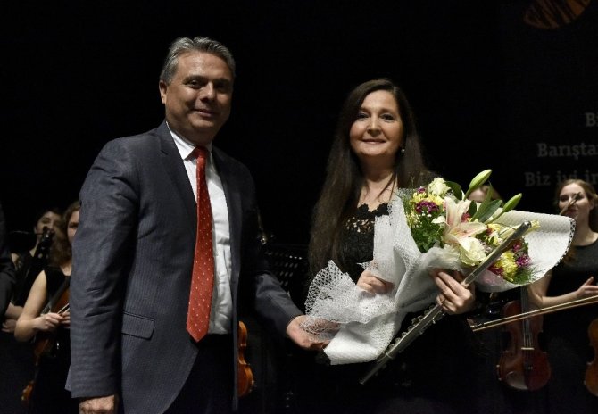 Moskova Devlet Tchaikovsky Konservatuvarı Yaylılar Orkestrası konseriyle tamamlandı