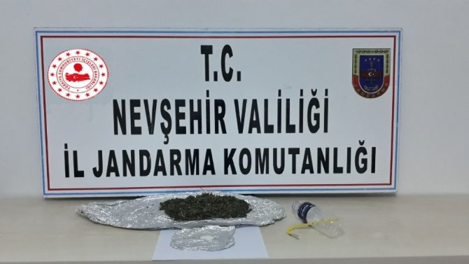 Nevşehir İl Jandarma Komutanlığı ekipleri tarafından Nevşehir’de uyuşturucudan 1 kişi tutuklandı