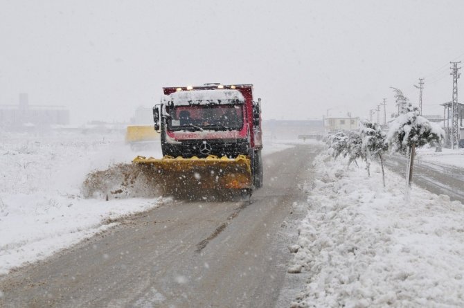 Akşehir Belediyesinden kar temizliği çalışmaları / 26.12.2018