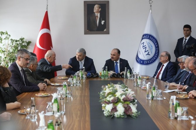 Başkan Çelik’ten, "Devlet Hastanesi’nin olduğu alan Nuh Naci Yazgan Tıp Fakültesi olsun" önerisi