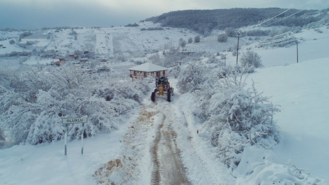 İlkadım’da karla mücadele "karla mücadele çalışmalarının 7/24 aralıksız sürüyor"