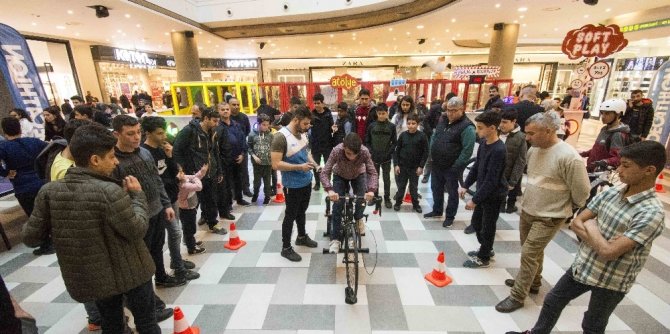 Optimum Alışveriş ve Eğlence Merkezi Spor Festivali'ne ev sahipliği yaptı.
